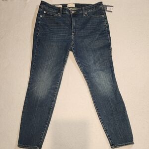 Universal Thread Dark Blue Skinny Jeans